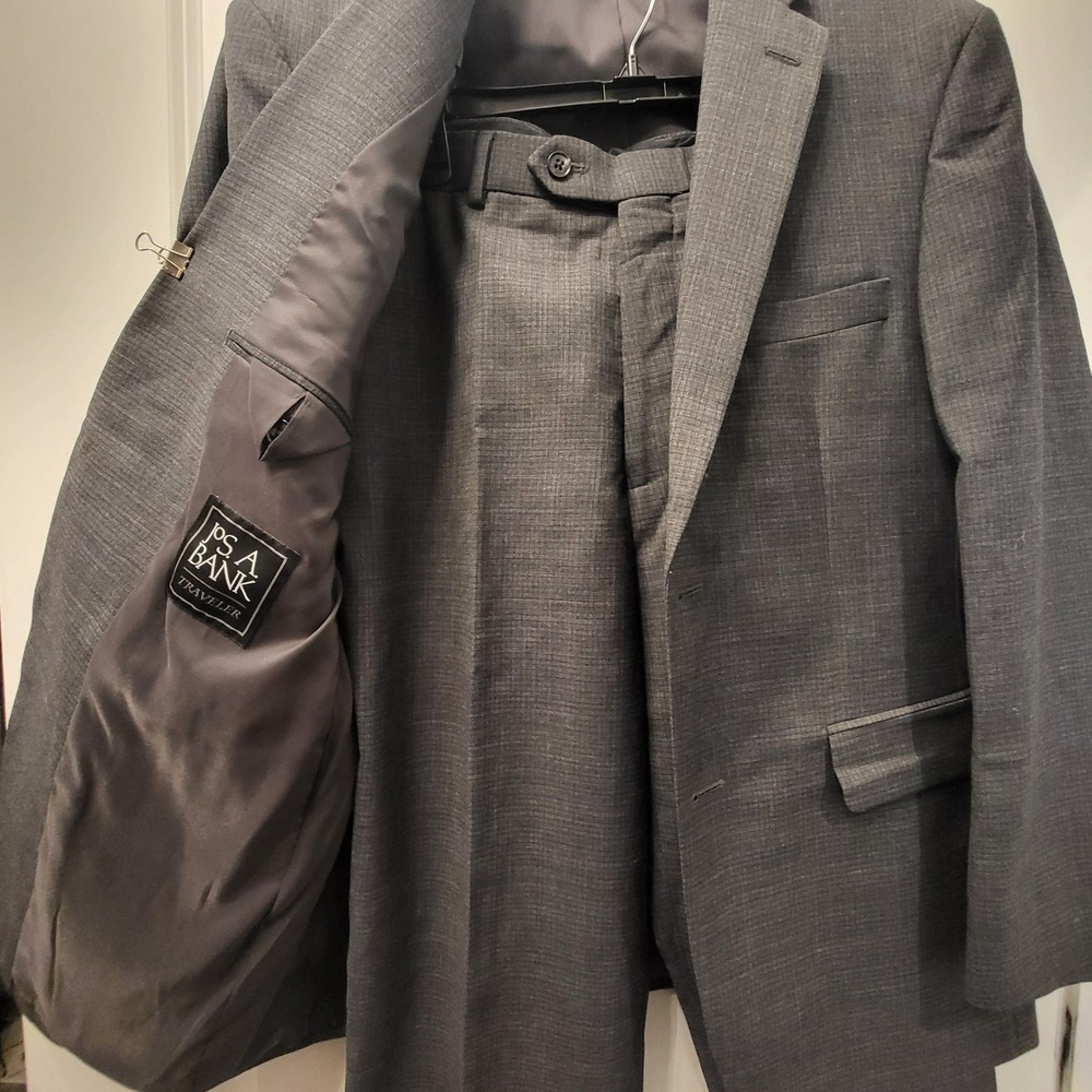Jos A Bank Suit Charcoal Gray Micro Check 2 Button Blazer 44R Pants 34x31